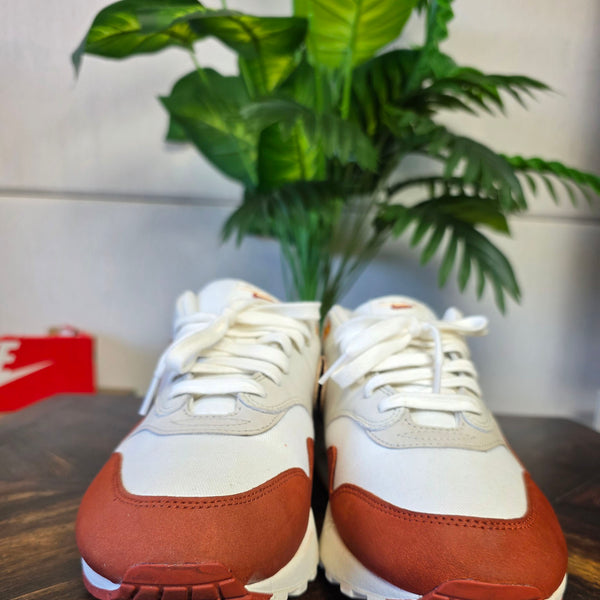 Nike Air Max 1 LX Rugged Orange maat 45,5