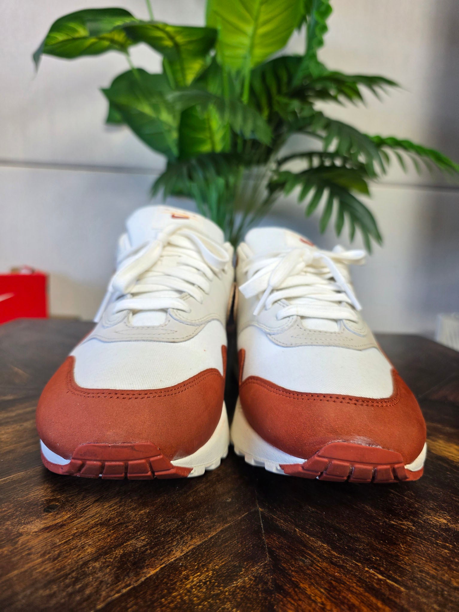Nike Air Max 1 LX Rugged Orange maat 45,5