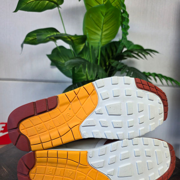 Nike Air Max 1 LX Rugged Orange maat 45,5