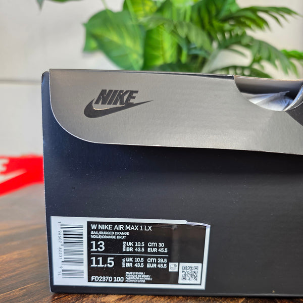 Nike Air Max 1 LX Rugged Orange maat 45,5