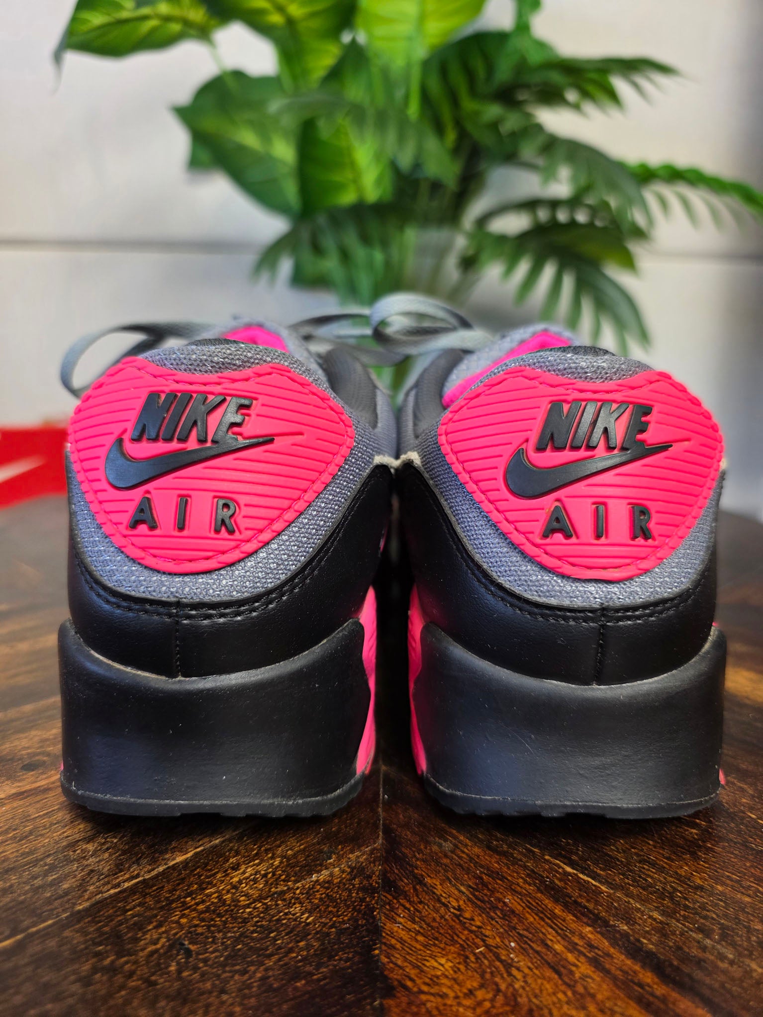 Nike Air Max 90 Hyper Pink maat 44