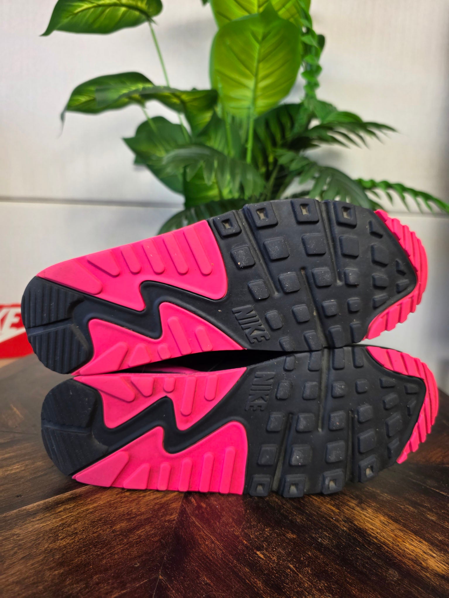 Nike Air Max 90 Hyper Pink maat 44