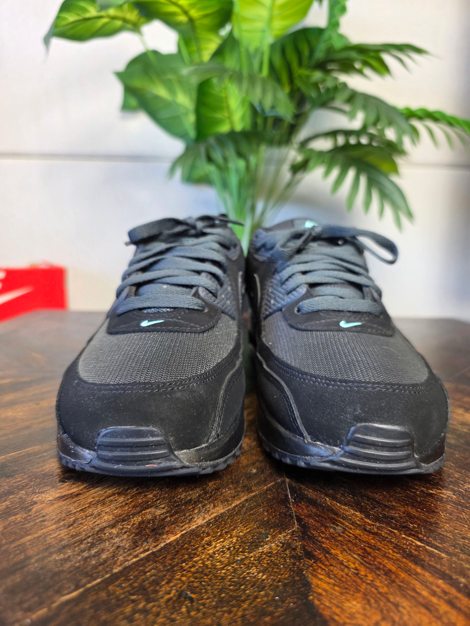 Nike Air Max 90 Black Tiffany maat 42,5