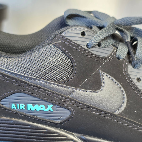 Nike Air Max 90 Black Tiffany maat 42,5