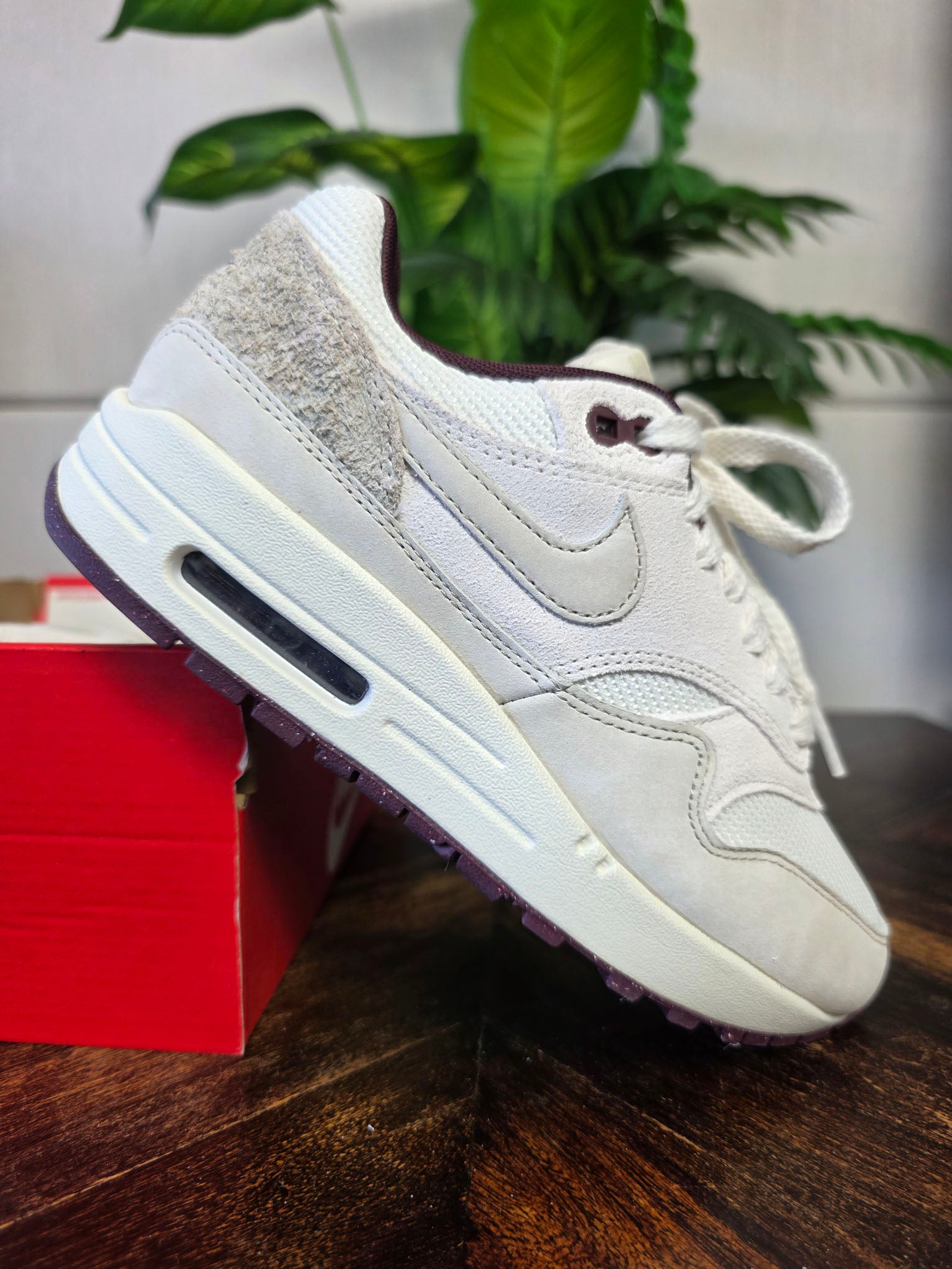 Nike Air Max 1 Brown Burgundy Crush maat 36,5