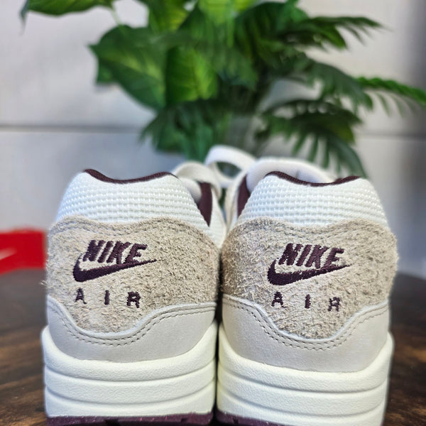 Nike Air Max 1 Brown Burgundy Crush maat 36,5