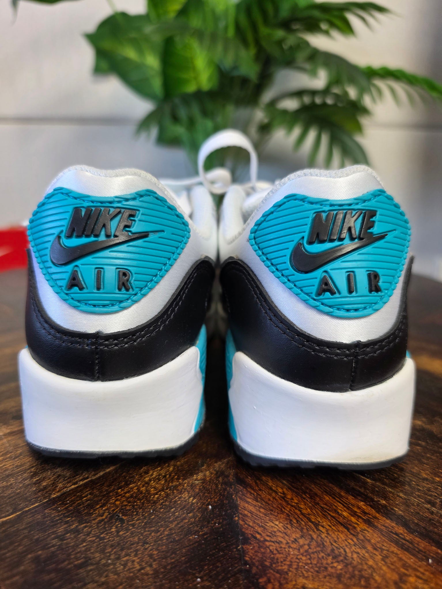 Nike Air Max 90 Teal Nebula maat 37,5