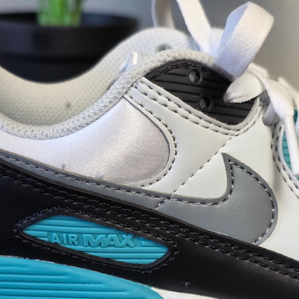 Nike Air Max 90 Teal Nebula maat 37,5