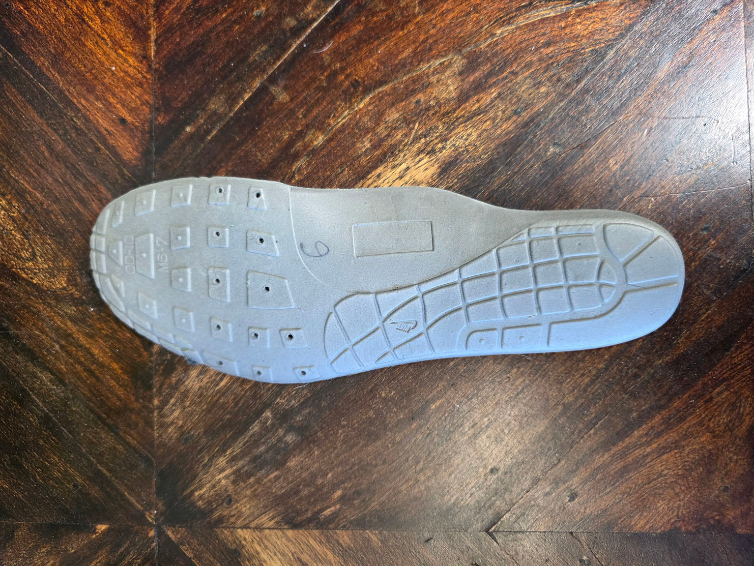 Nike Air Max 90 Jewel Grey maat 38,5