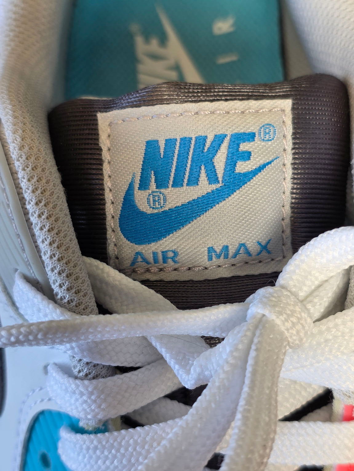 Nike Air Max 90 Chlorine Blue maat 43