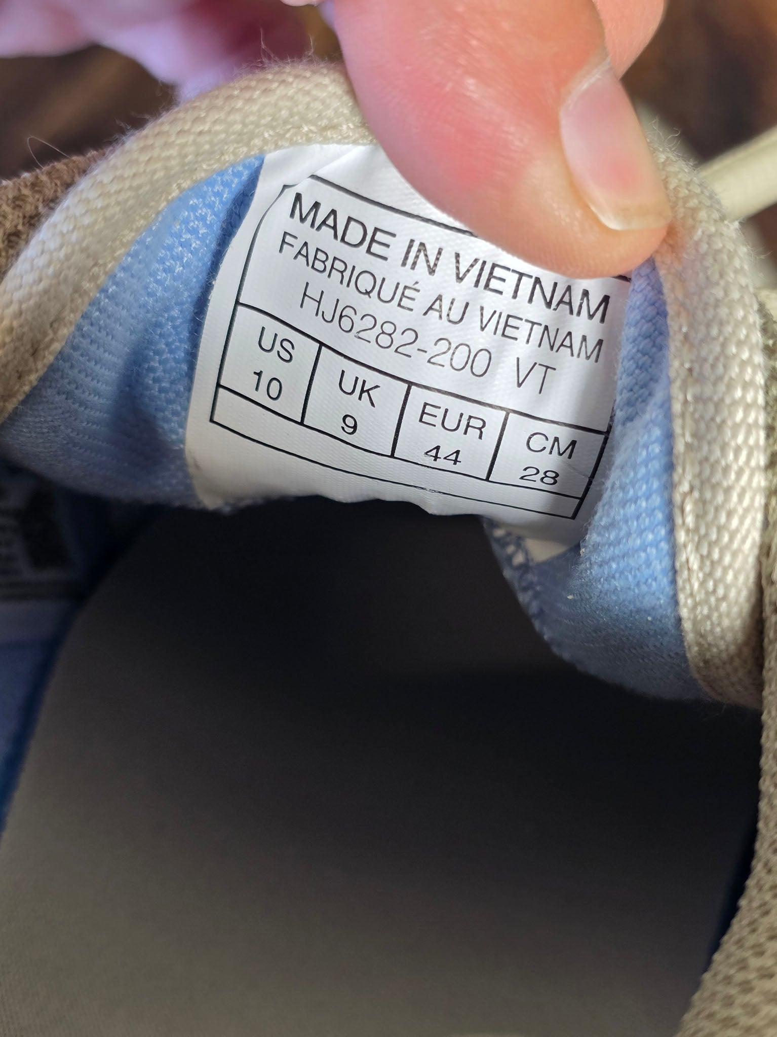 Nike Air Max 180 Light Khaki maat 44