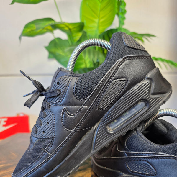 Nike Air Max 90 Triple Black maat 39