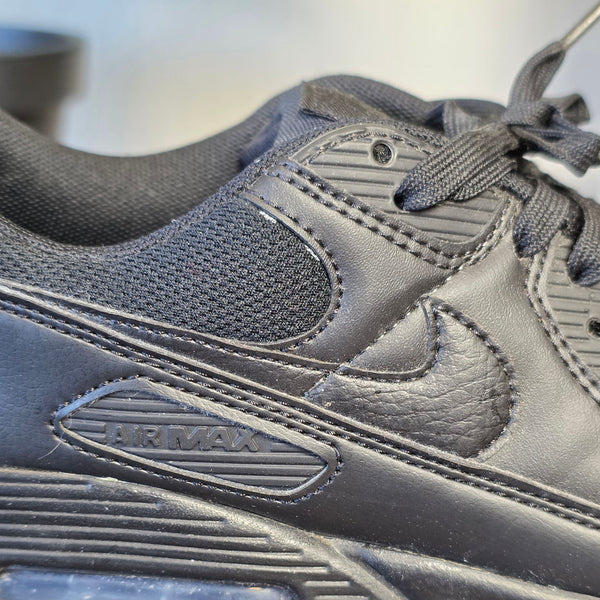 Nike Air Max 90 Triple Black maat 39