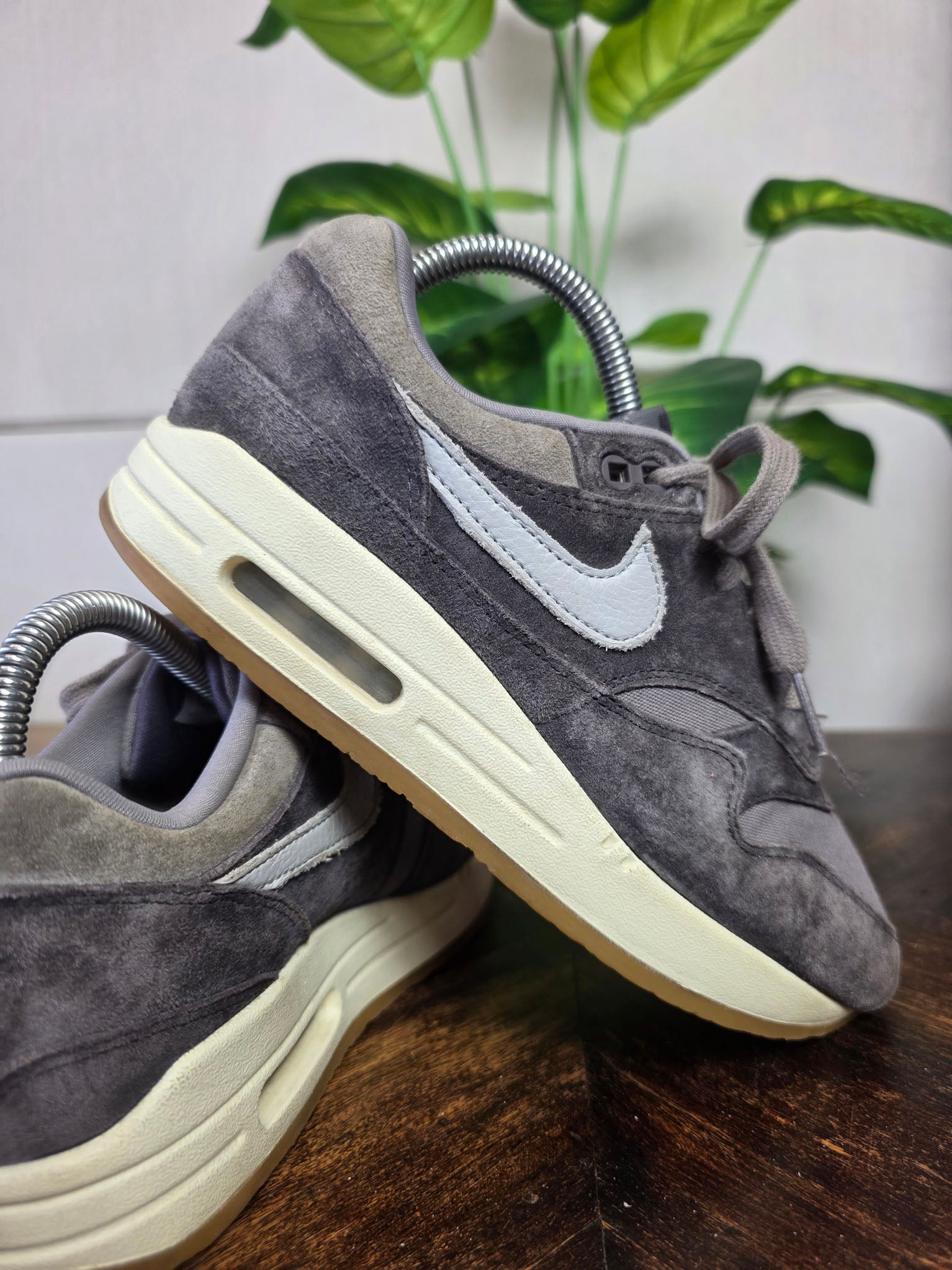 Nike Air Max 1 PRM Crepe Soft Grey maat 38