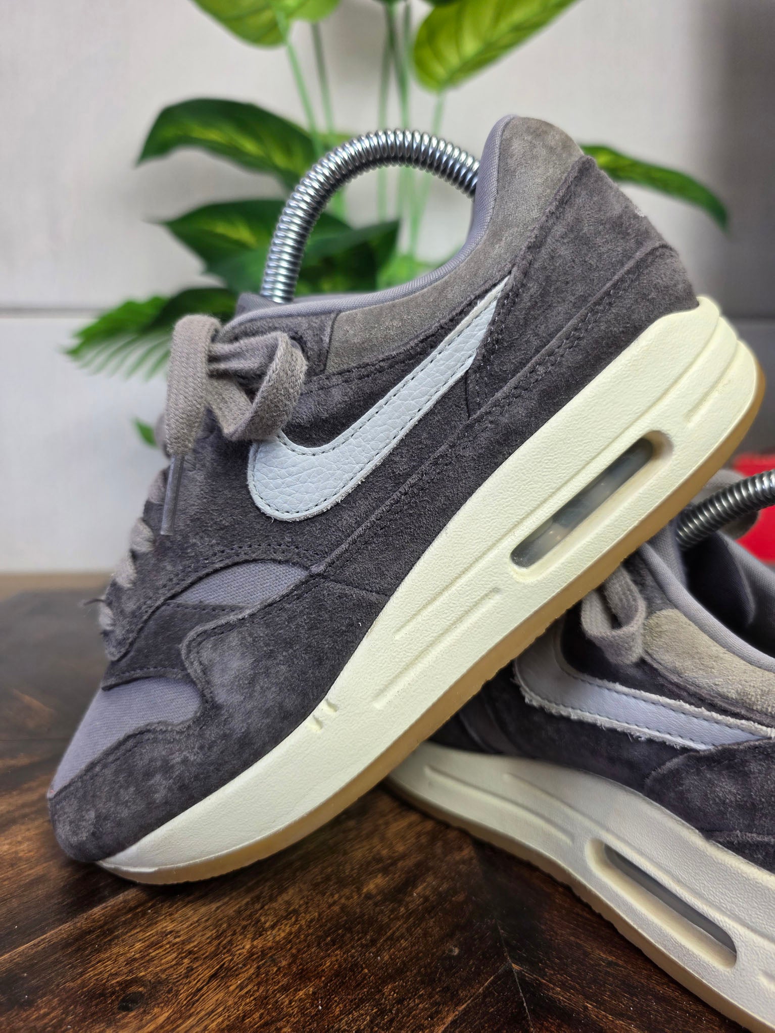 Nike Air Max 1 PRM Crepe Soft Grey maat 38