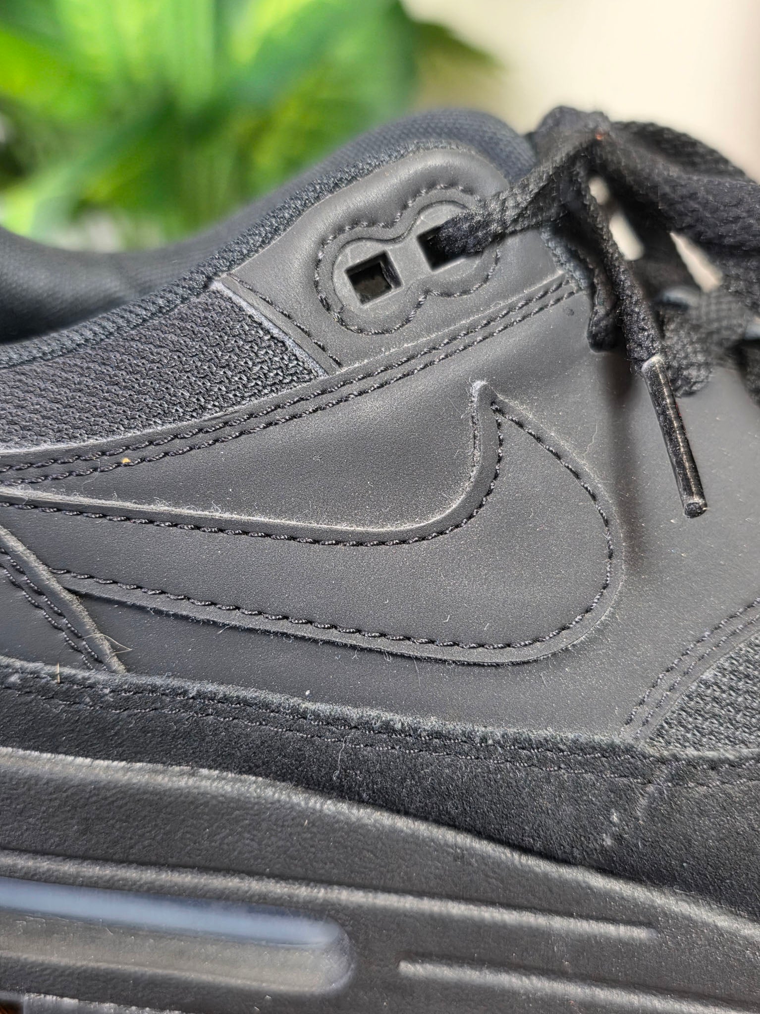 Nike Air Max 1 Triple Black maat 43