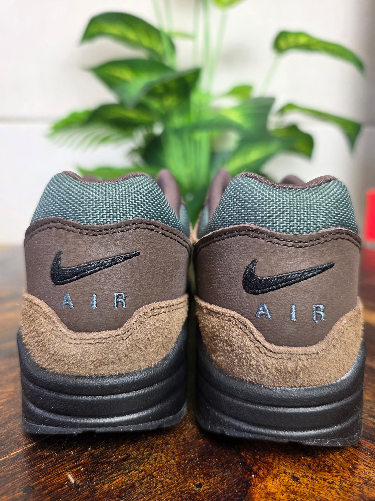 Nike Air Max 1 "Beef & Broccoli" maat 37,5