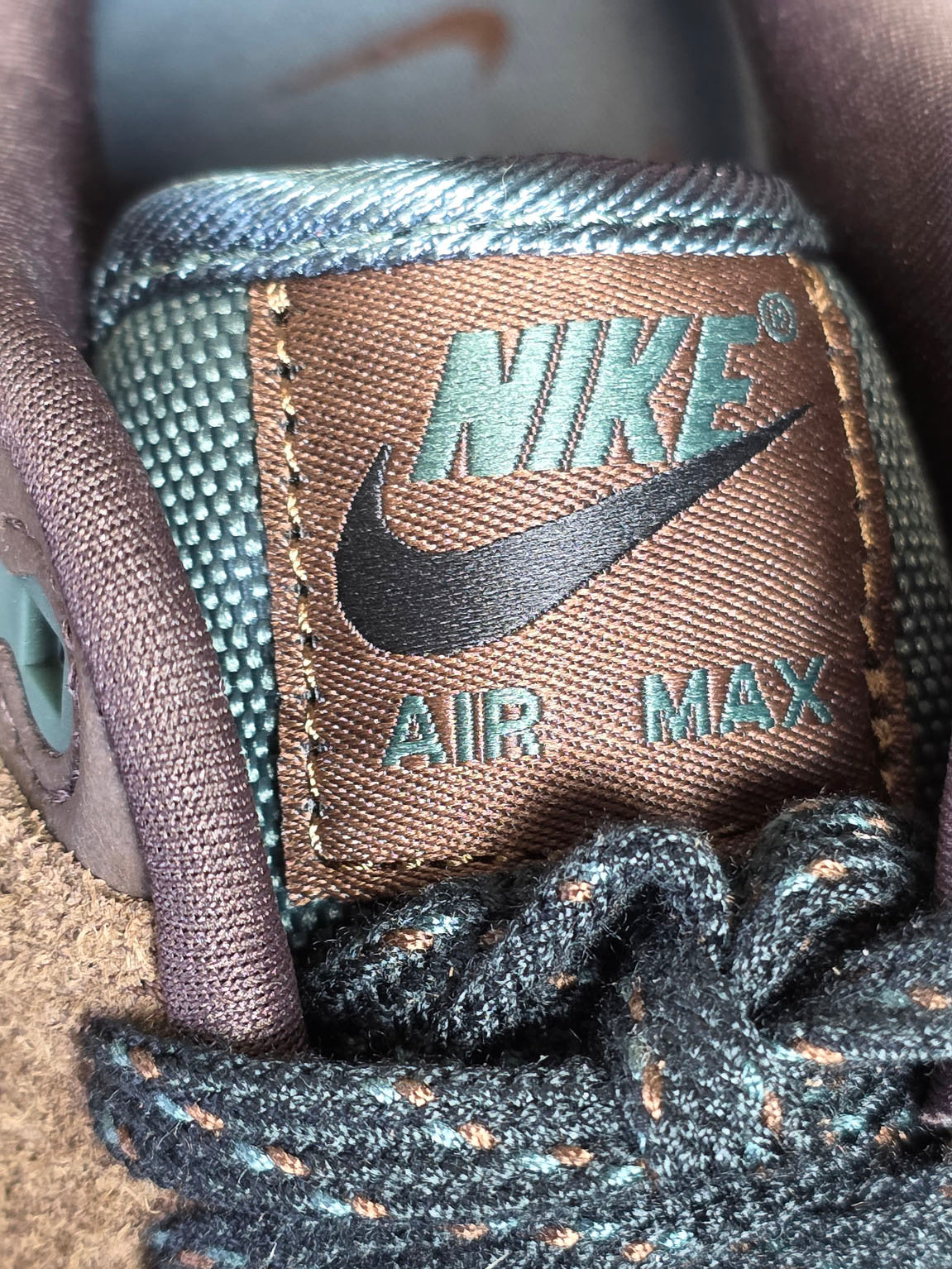 Nike Air Max 1 "Beef & Broccoli" maat 37,5