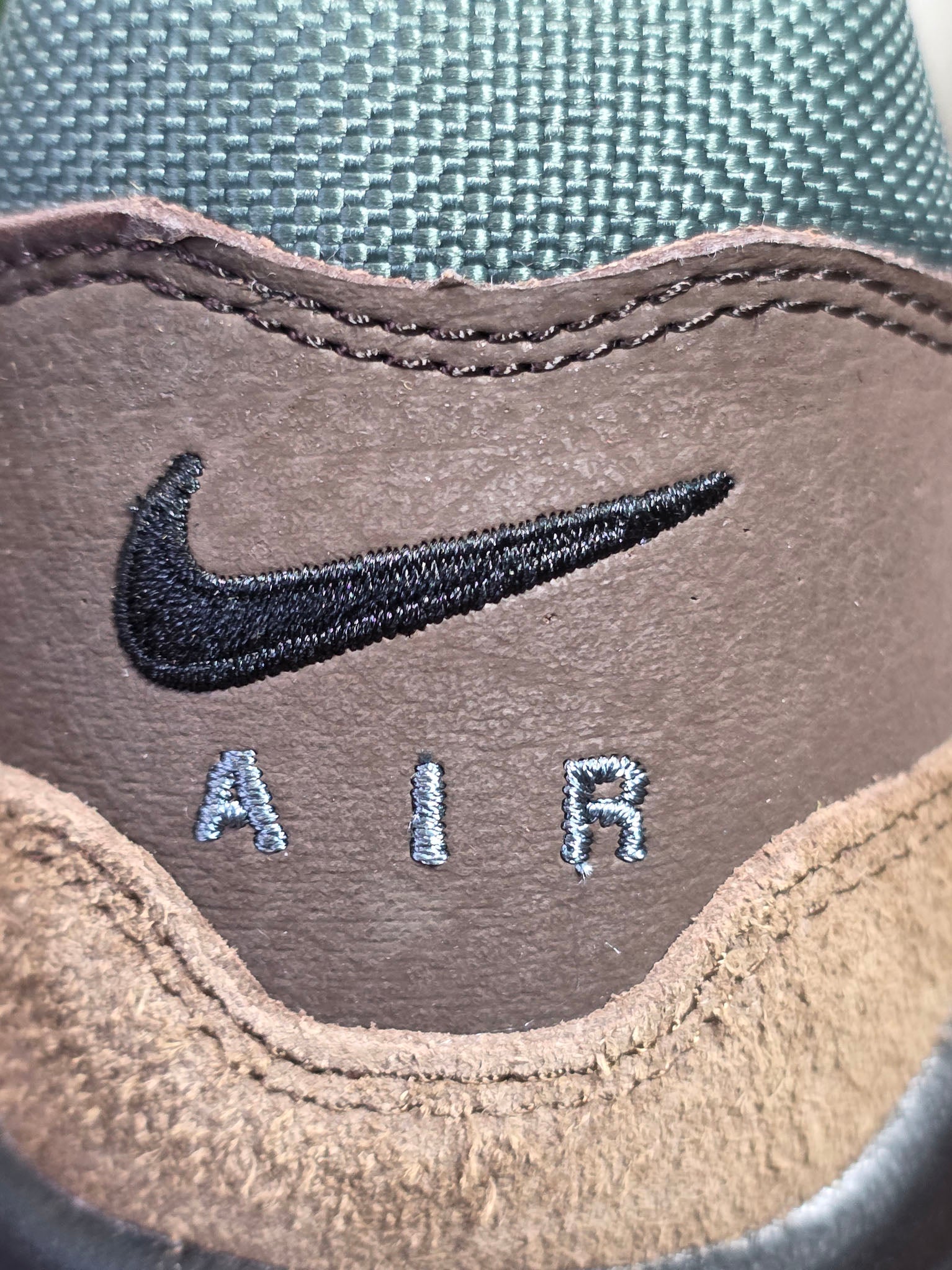 Nike Air Max 1 "Beef & Broccoli" maat 37,5