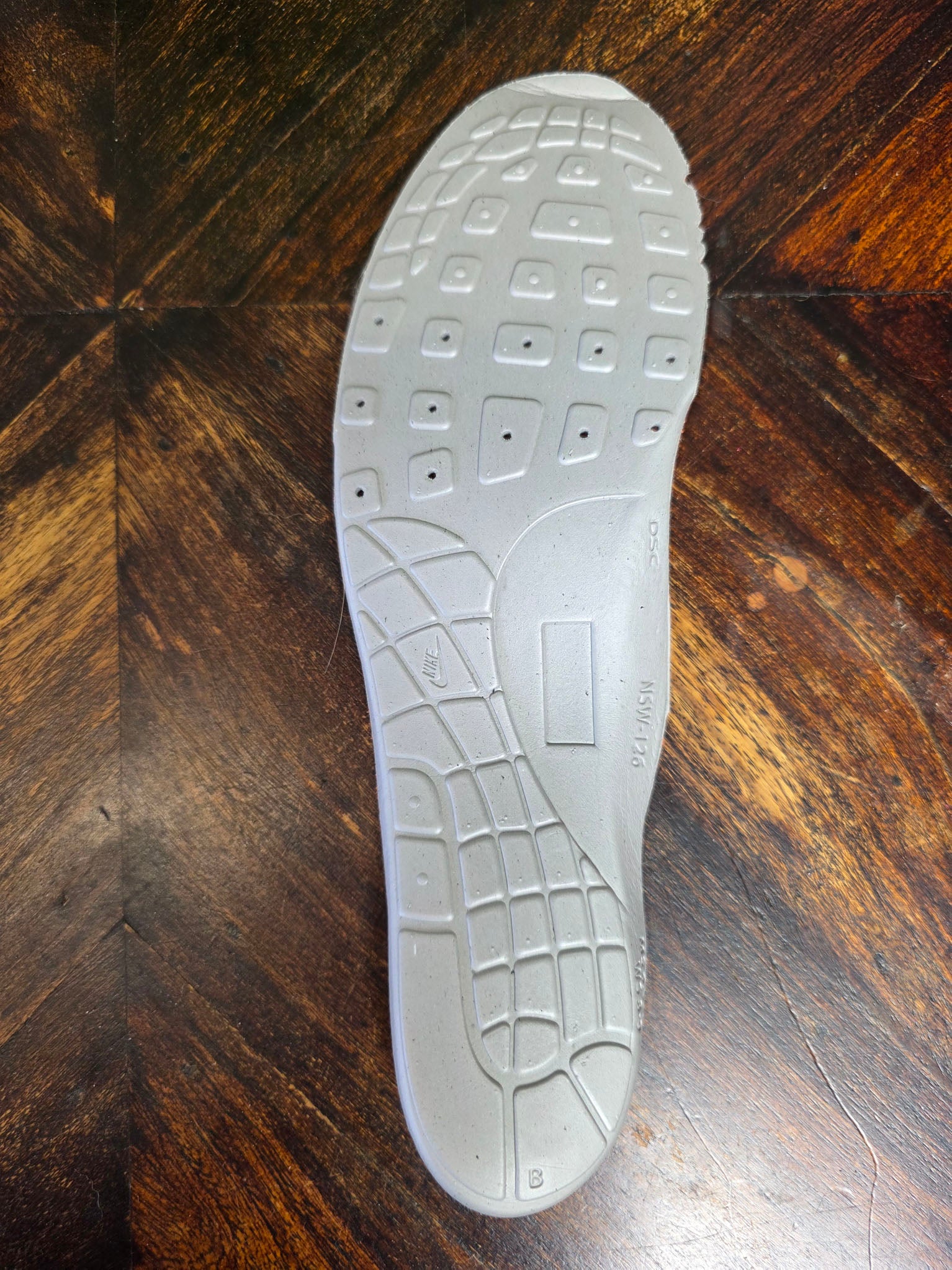 Nike Air Max 1 '86 OG Camo Light Lemon Twist maat 40,5