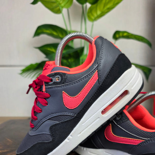 Nike Air Max 1 GS Dark Grey Hot Lava maat 36,5