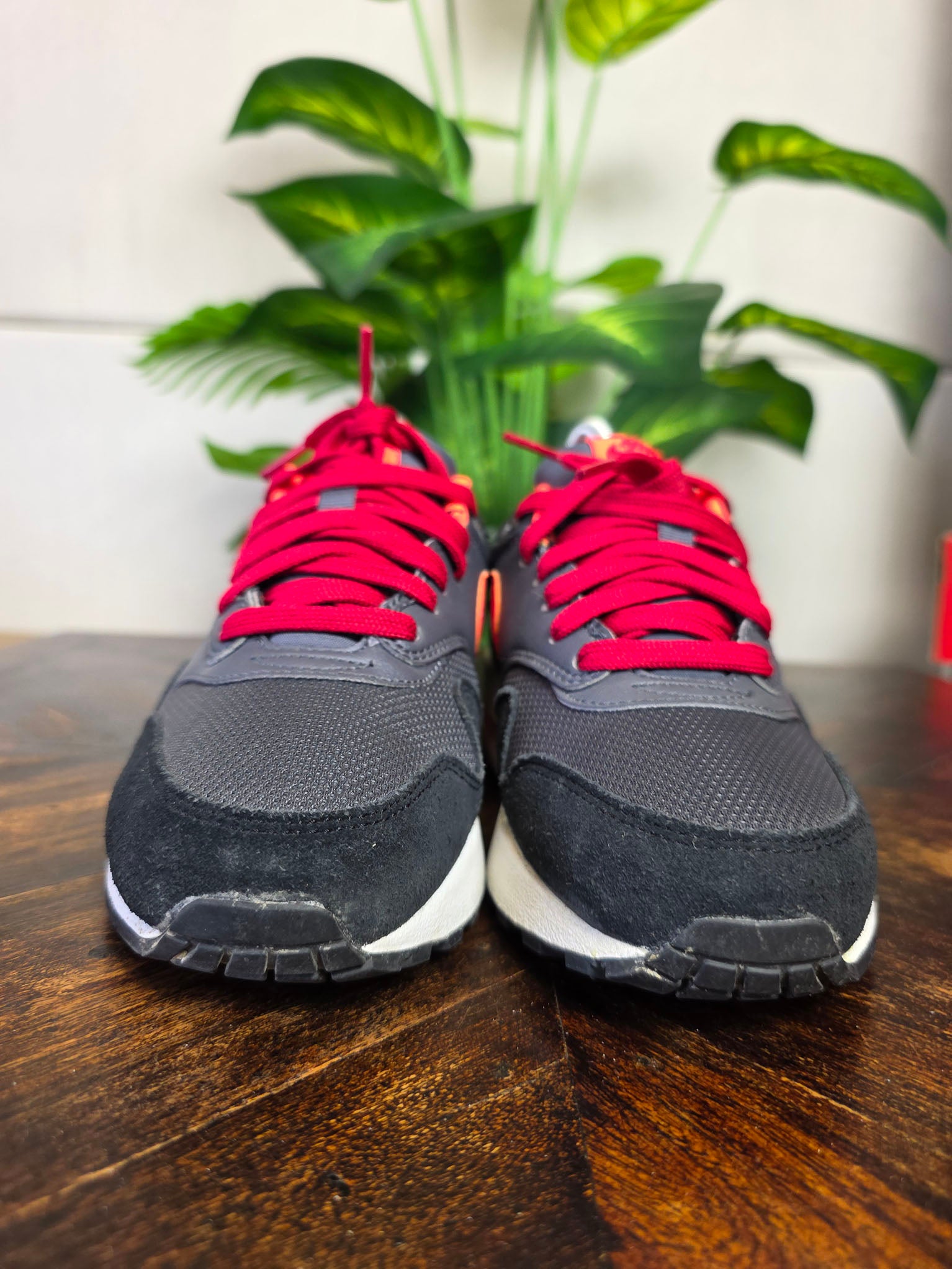 Nike Air Max 1 GS Dark Grey Hot Lava maat 36,5