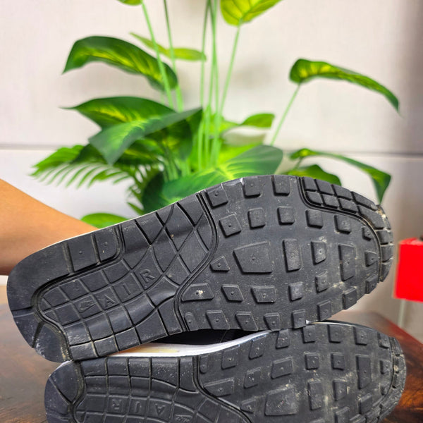 Nike Air Max 1 GS Dark Grey Hot Lava maat 36,5