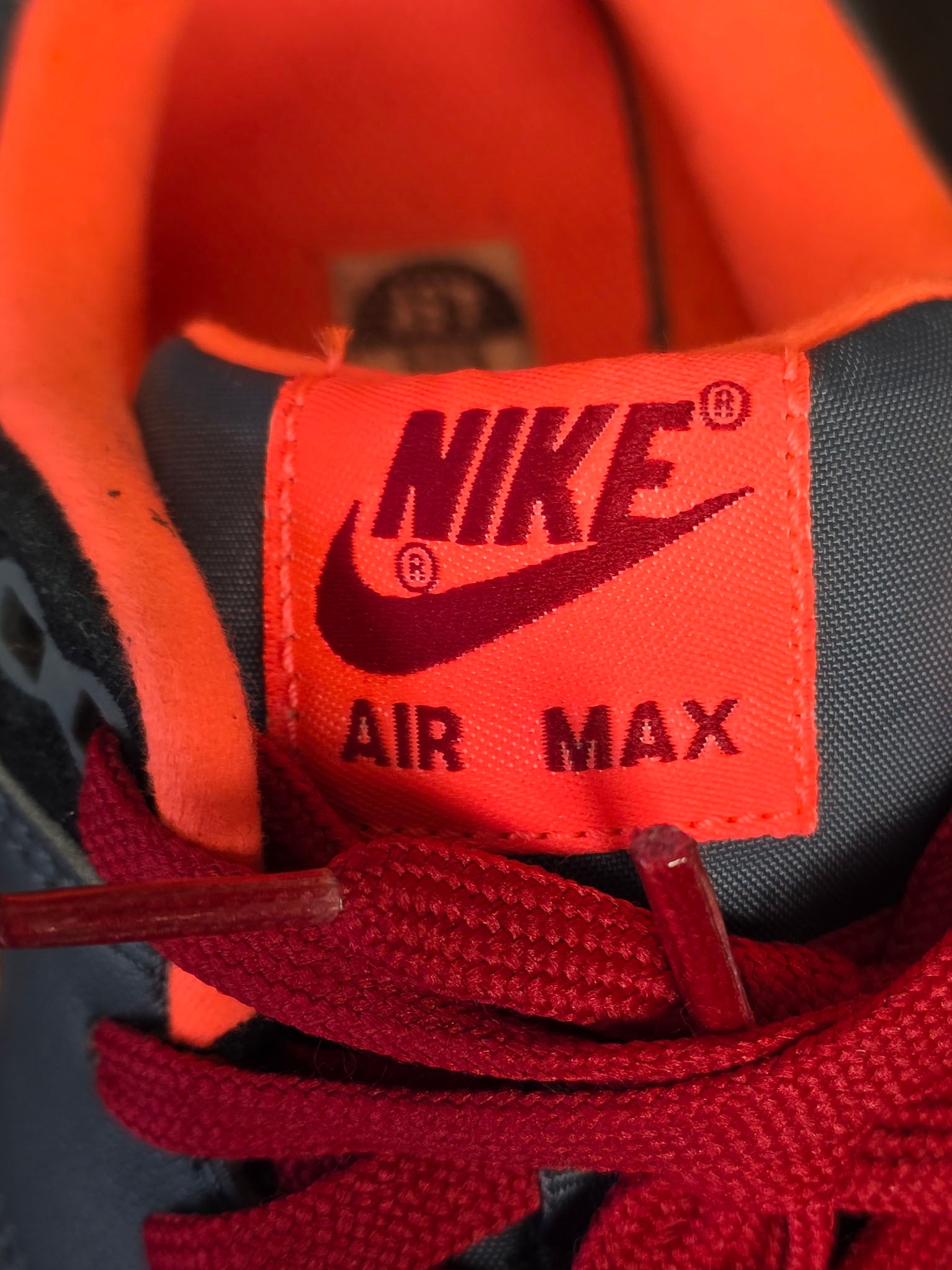 Nike Air Max 1 GS Dark Grey Hot Lava maat 36,5