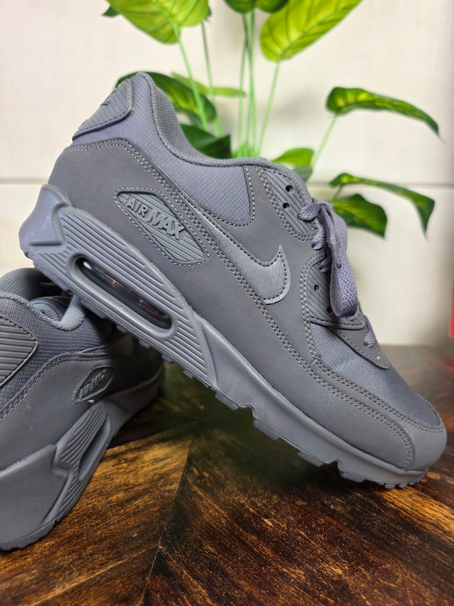 Nike Air Max 90 Dark Essential Grey maat 45