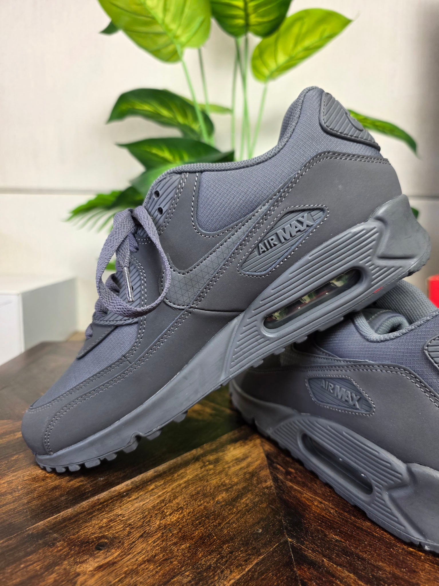 Nike Air Max 90 Dark Essential Grey maat 45