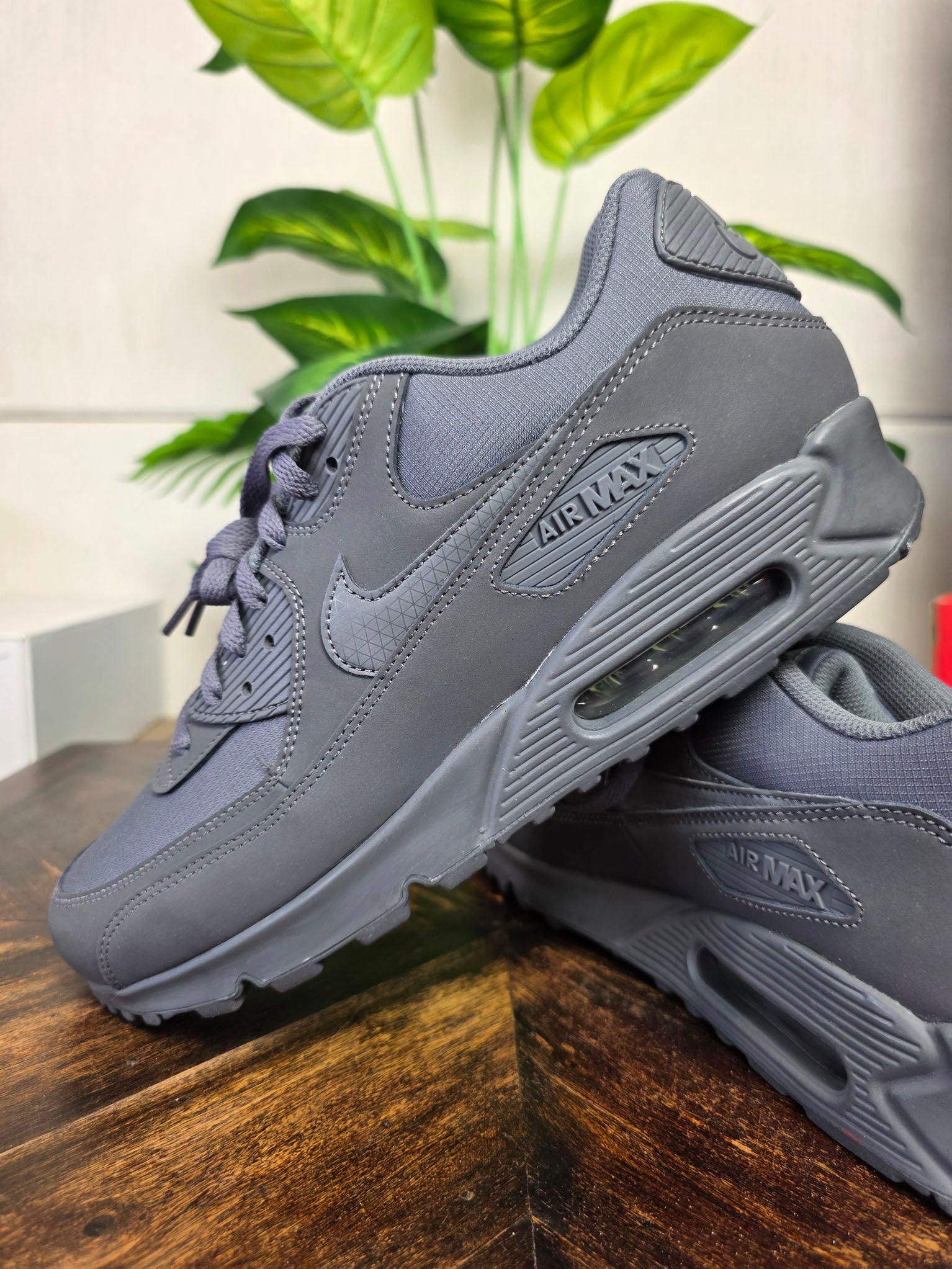 Nike Air Max 90 Dark Essential Grey maat 45