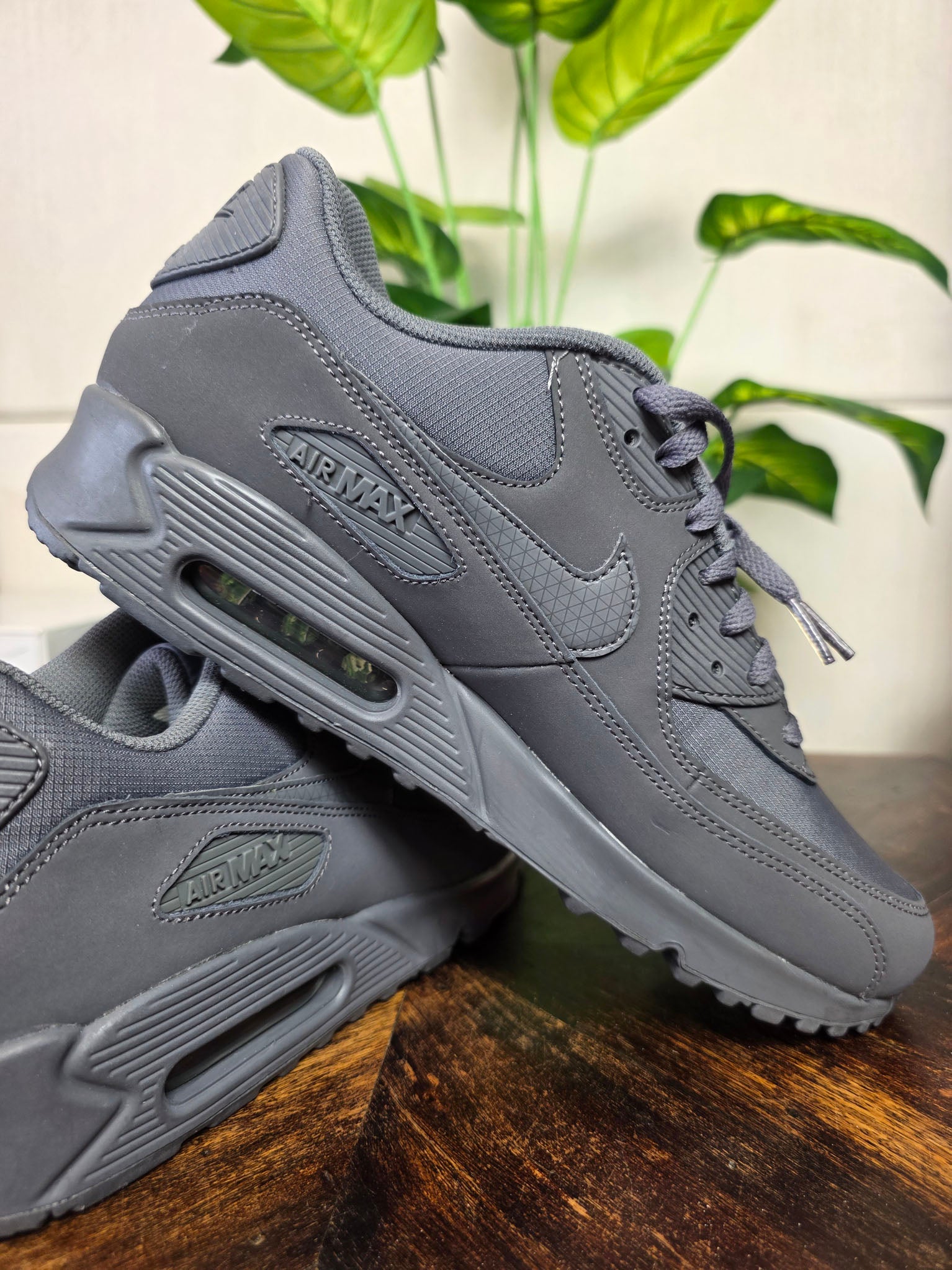 Nike Air Max 90 Dark Essential Grey maat 45
