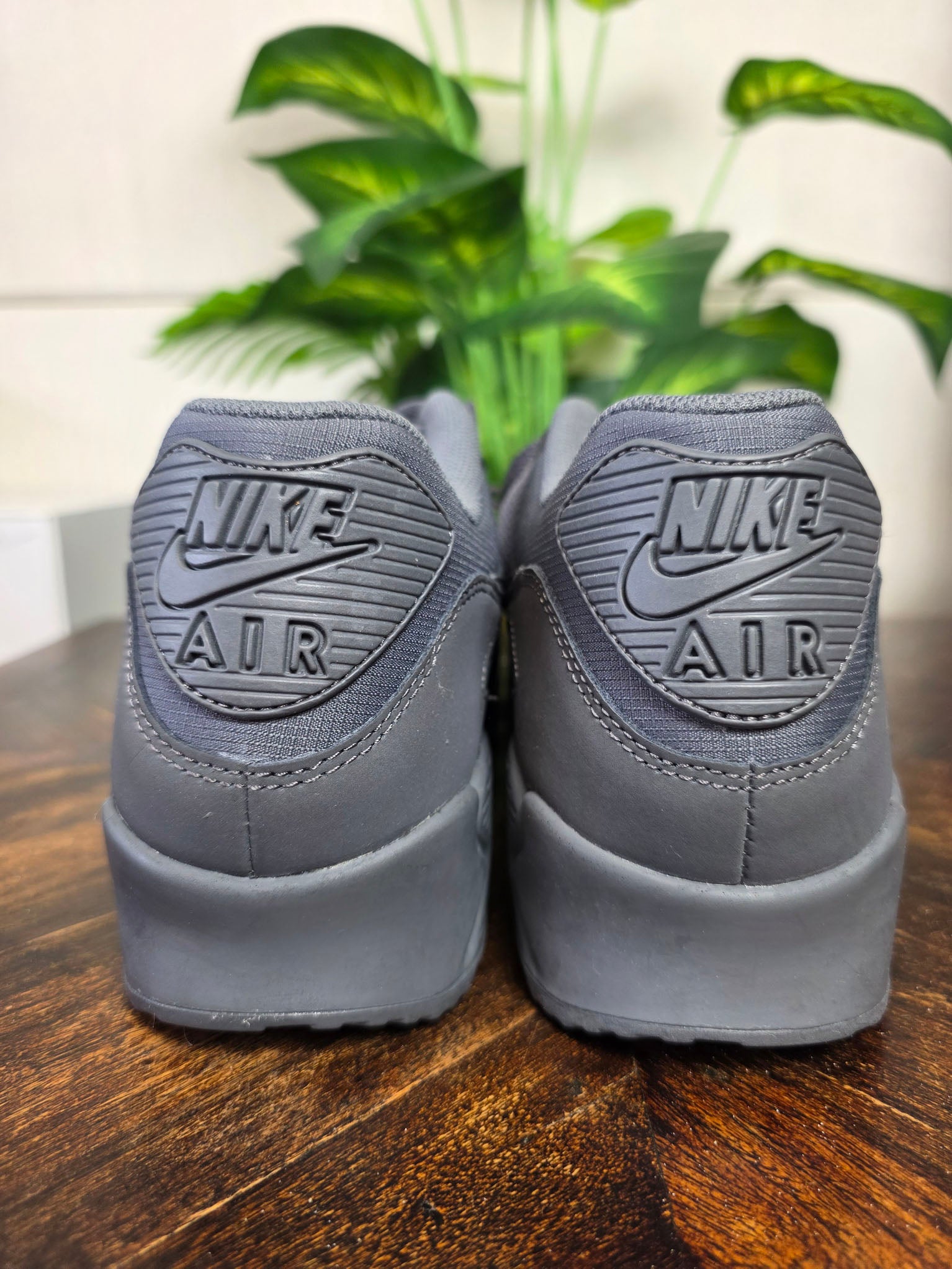 Nike Air Max 90 Dark Essential Grey maat 45