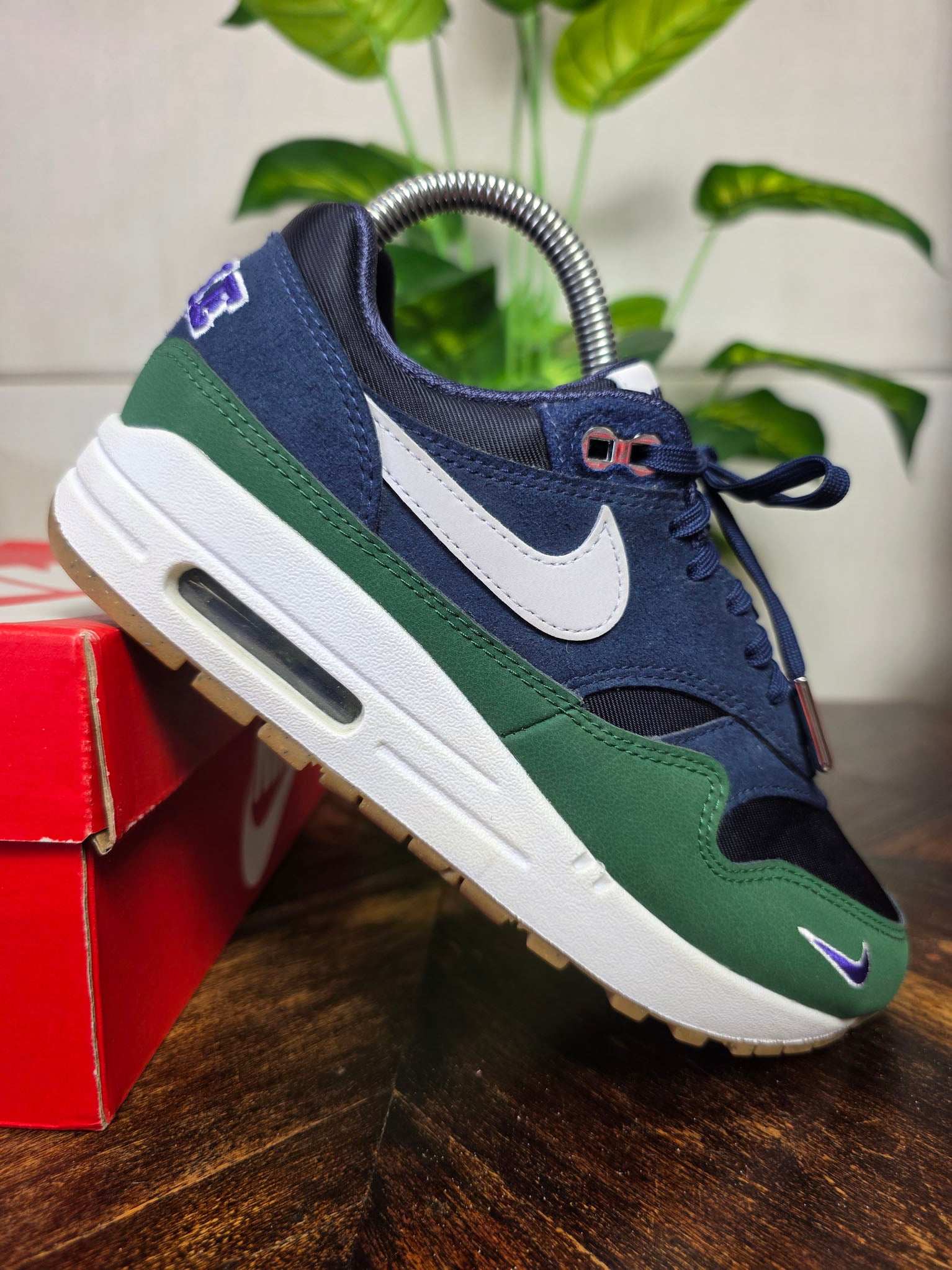 Nike Air Max 1 Gorge Green Obsidian maat 36,5