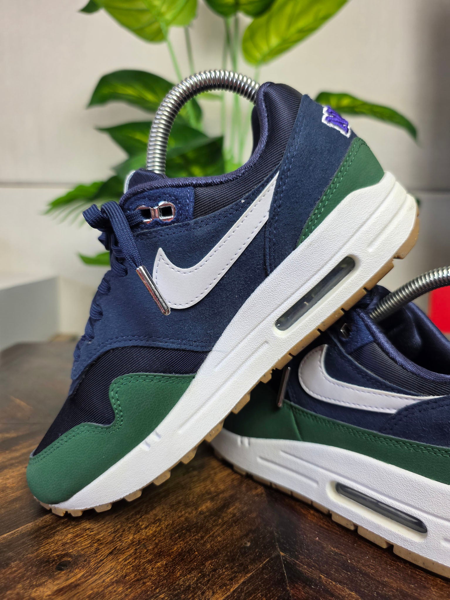 Nike Air Max 1 Gorge Green Obsidian maat 36,5