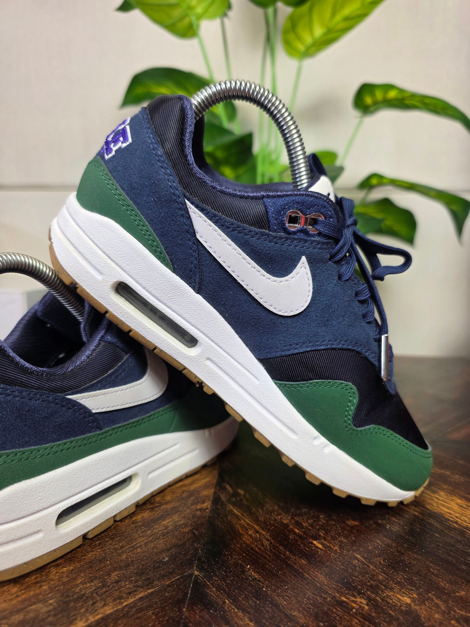 Nike Air Max 1 Gorge Green Obsidian maat 36,5