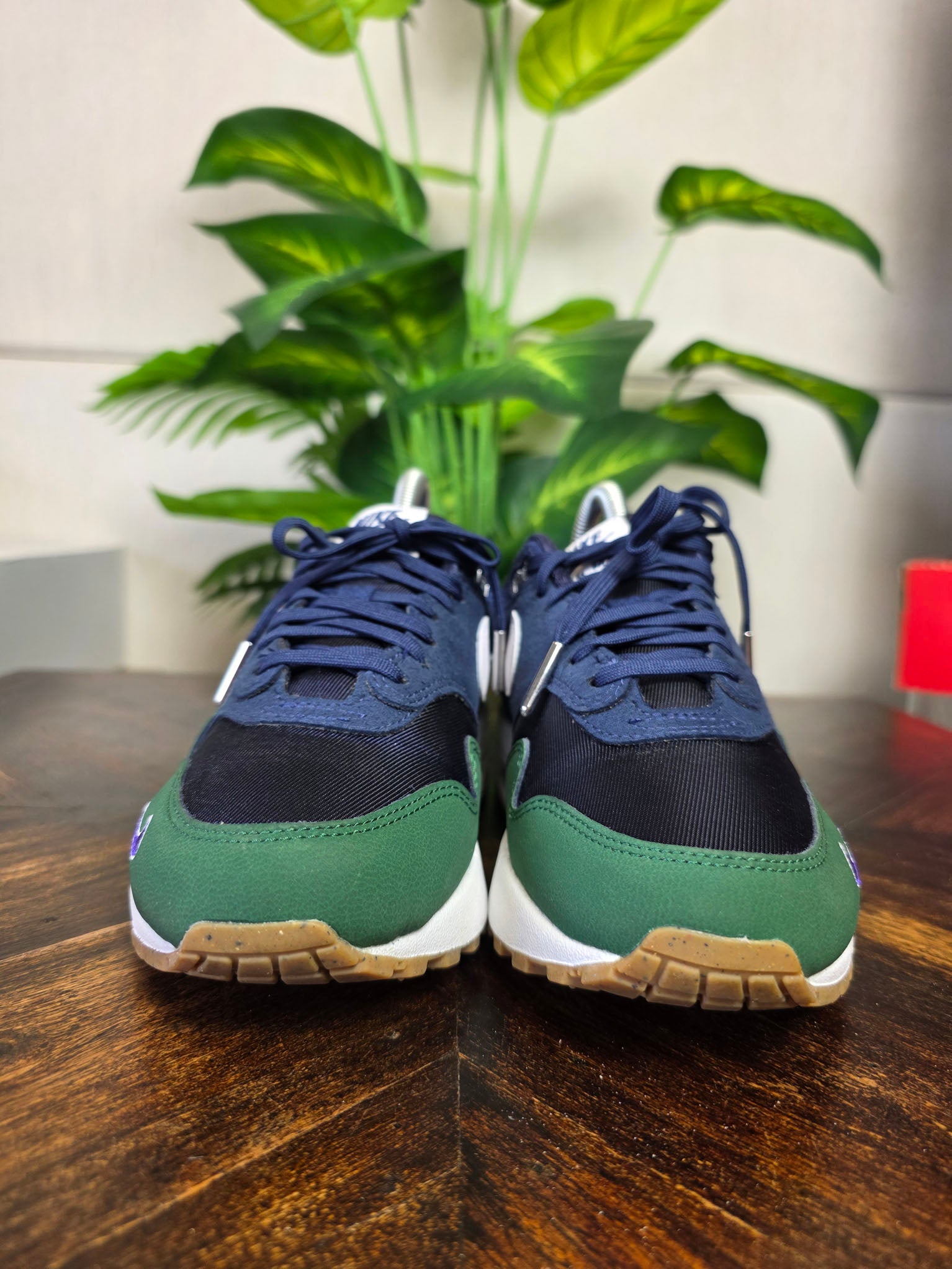 Nike Air Max 1 Gorge Green Obsidian maat 36,5