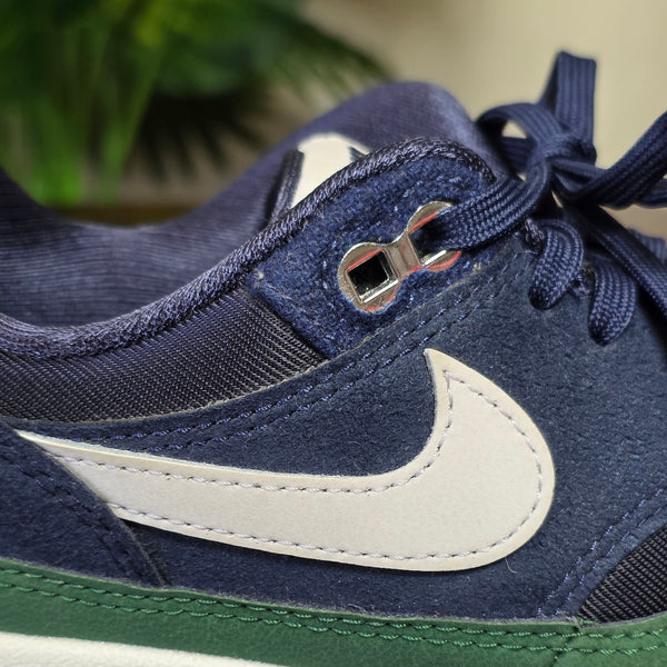 Nike Air Max 1 Gorge Green Obsidian maat 36,5