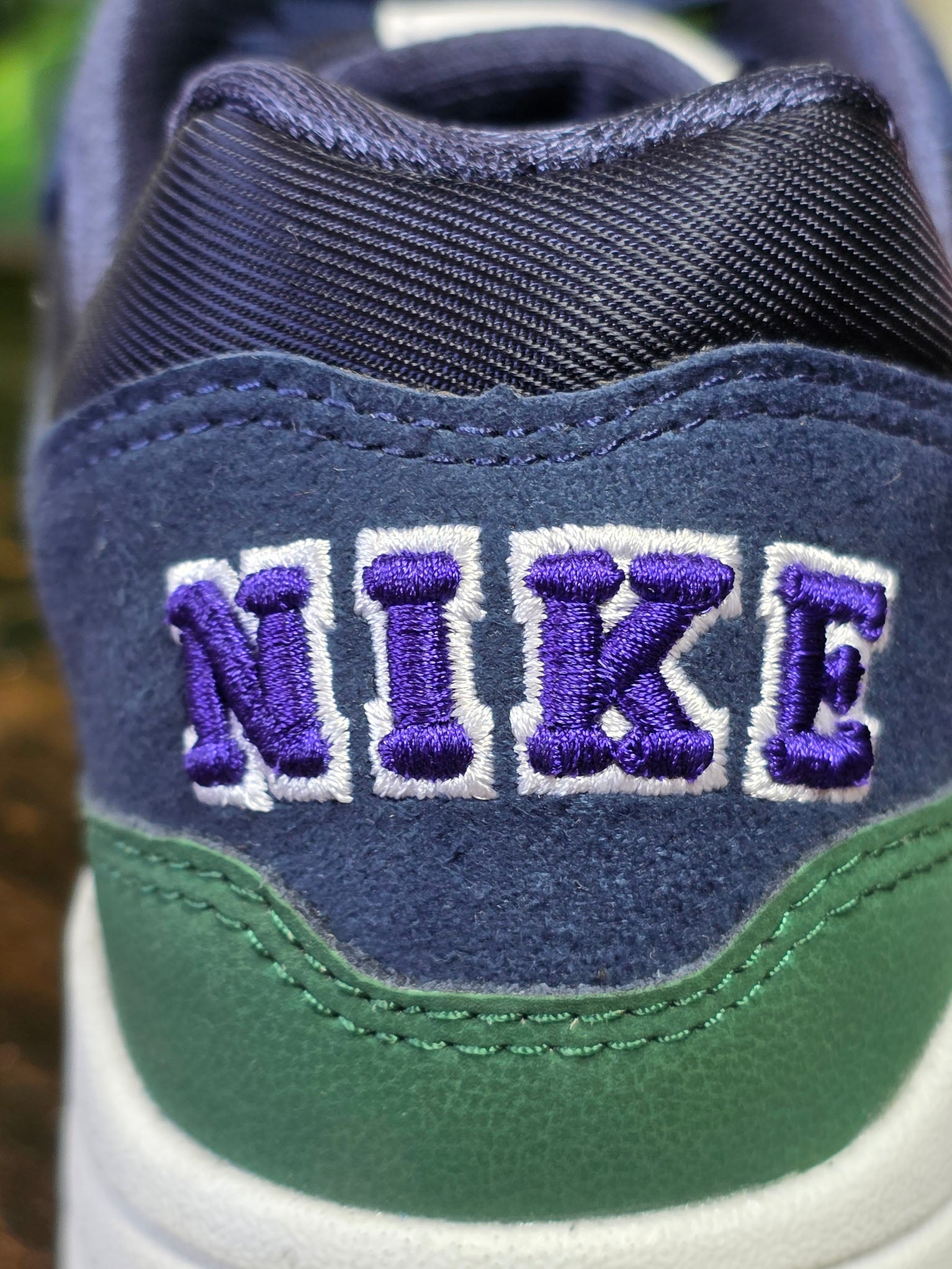 Nike Air Max 1 Gorge Green Obsidian maat 36,5