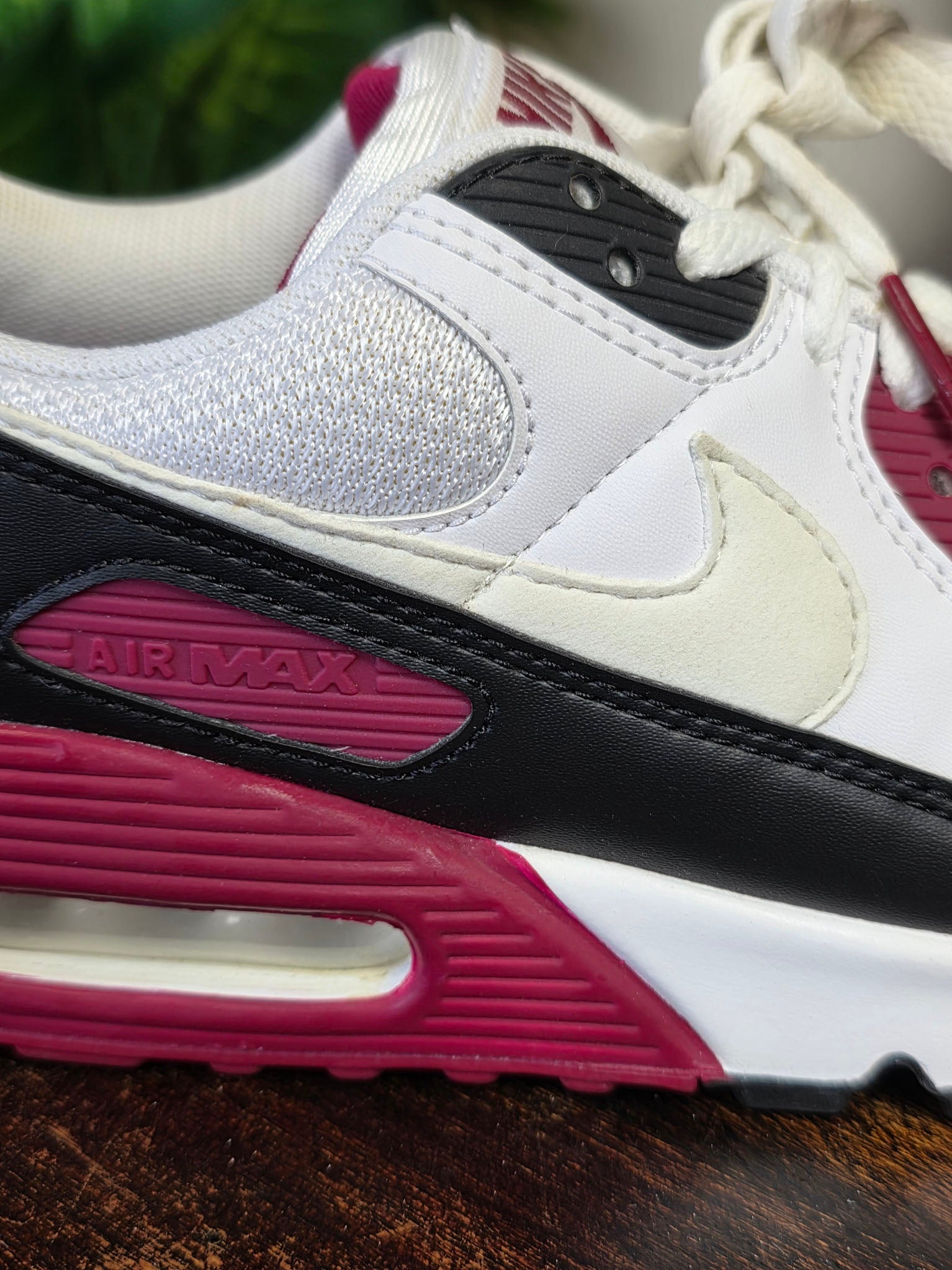 Nike Air Max 90 Recraft New Maroon maat 42