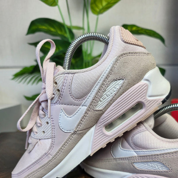 Nike Air Max 90 Barely Rose maat 38,5