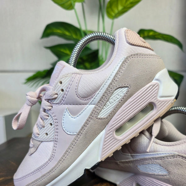 Nike Air Max 90 Barely Rose maat 38,5
