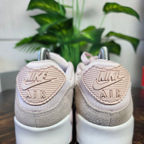 Nike Air Max 90 Barely Rose maat 38,5
