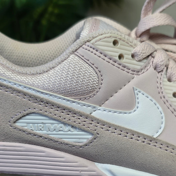 Nike Air Max 90 Barely Rose maat 38,5