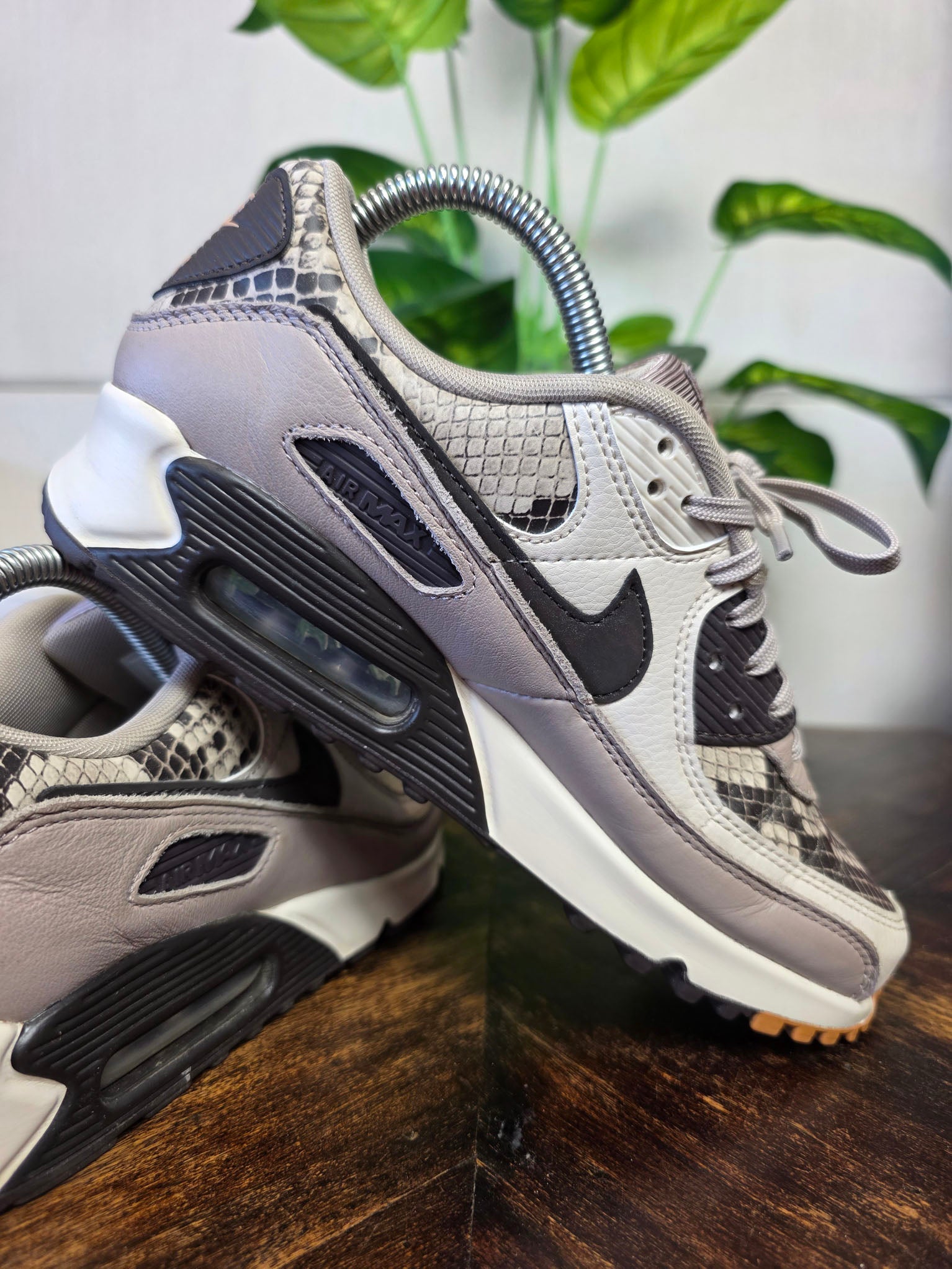 Nike Air Max 90 SE Snakeskin maat 38