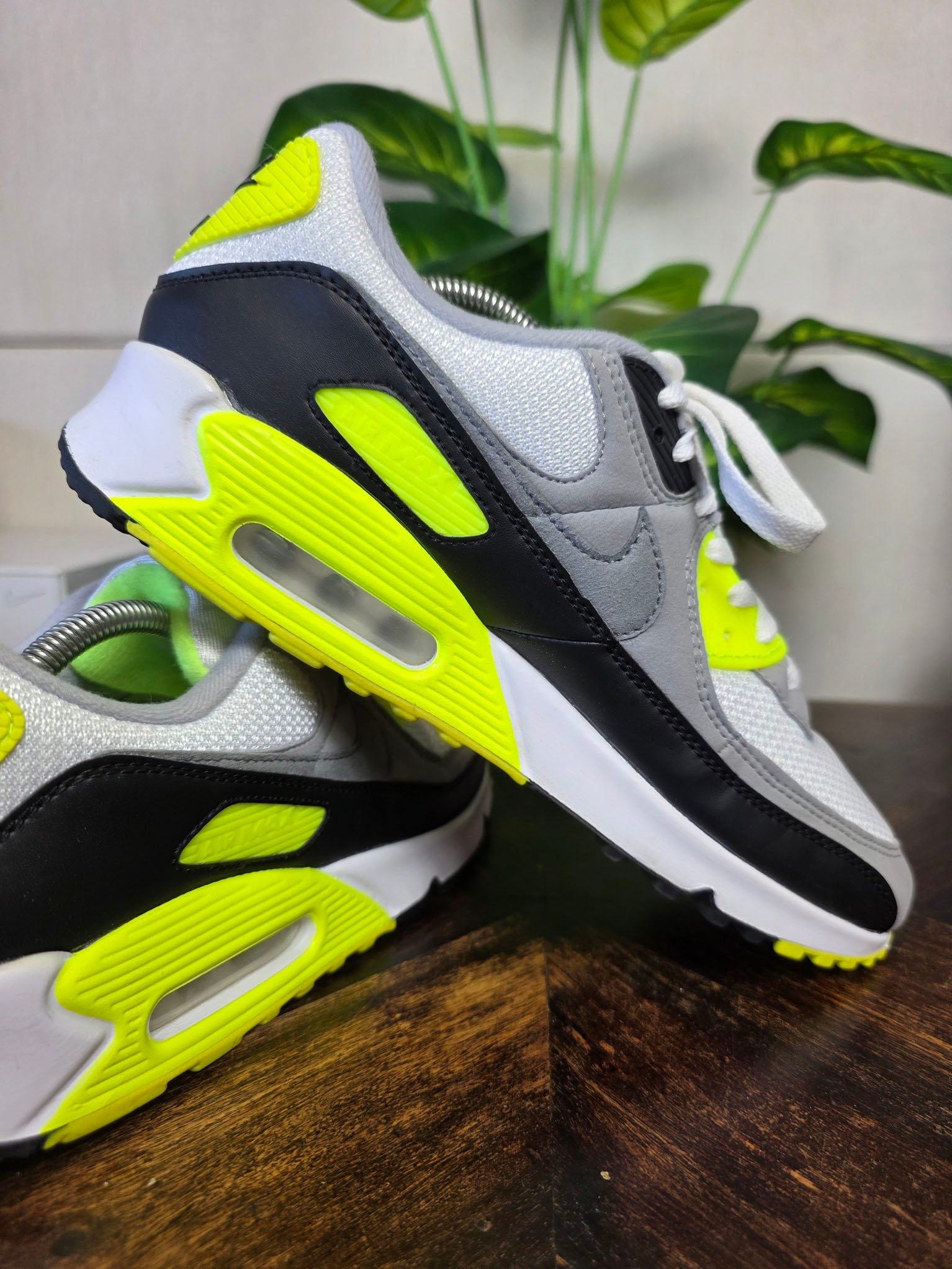 Nike Air Max 90 OG Volt maat 44