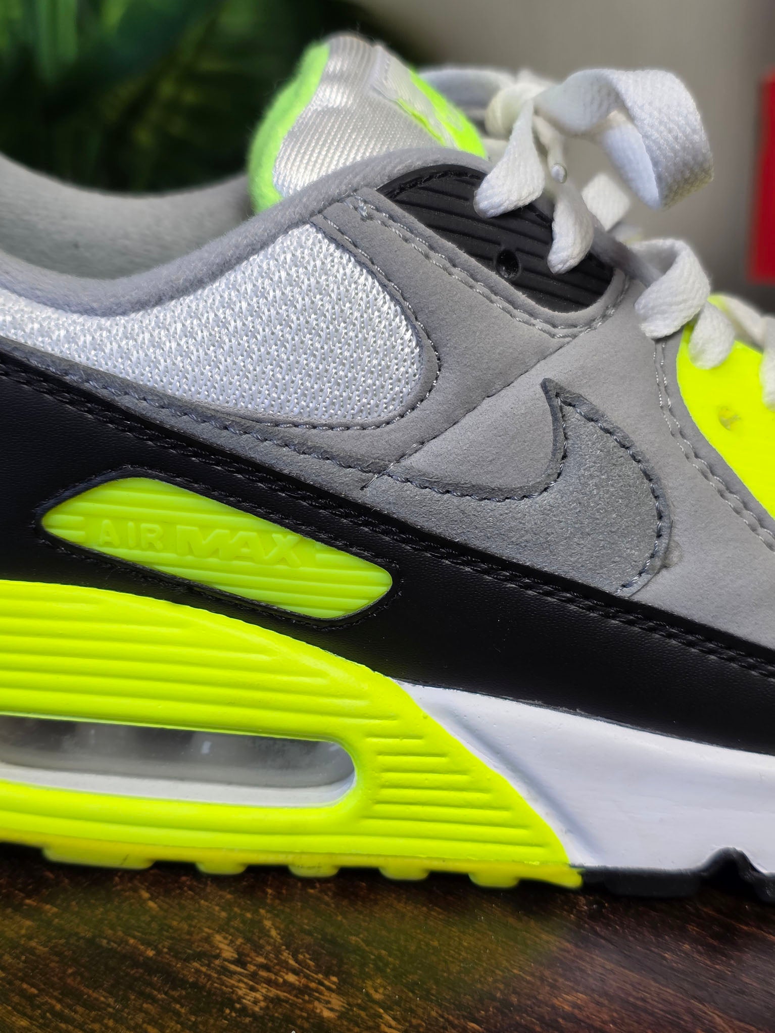 Nike Air Max 90 OG Volt maat 44