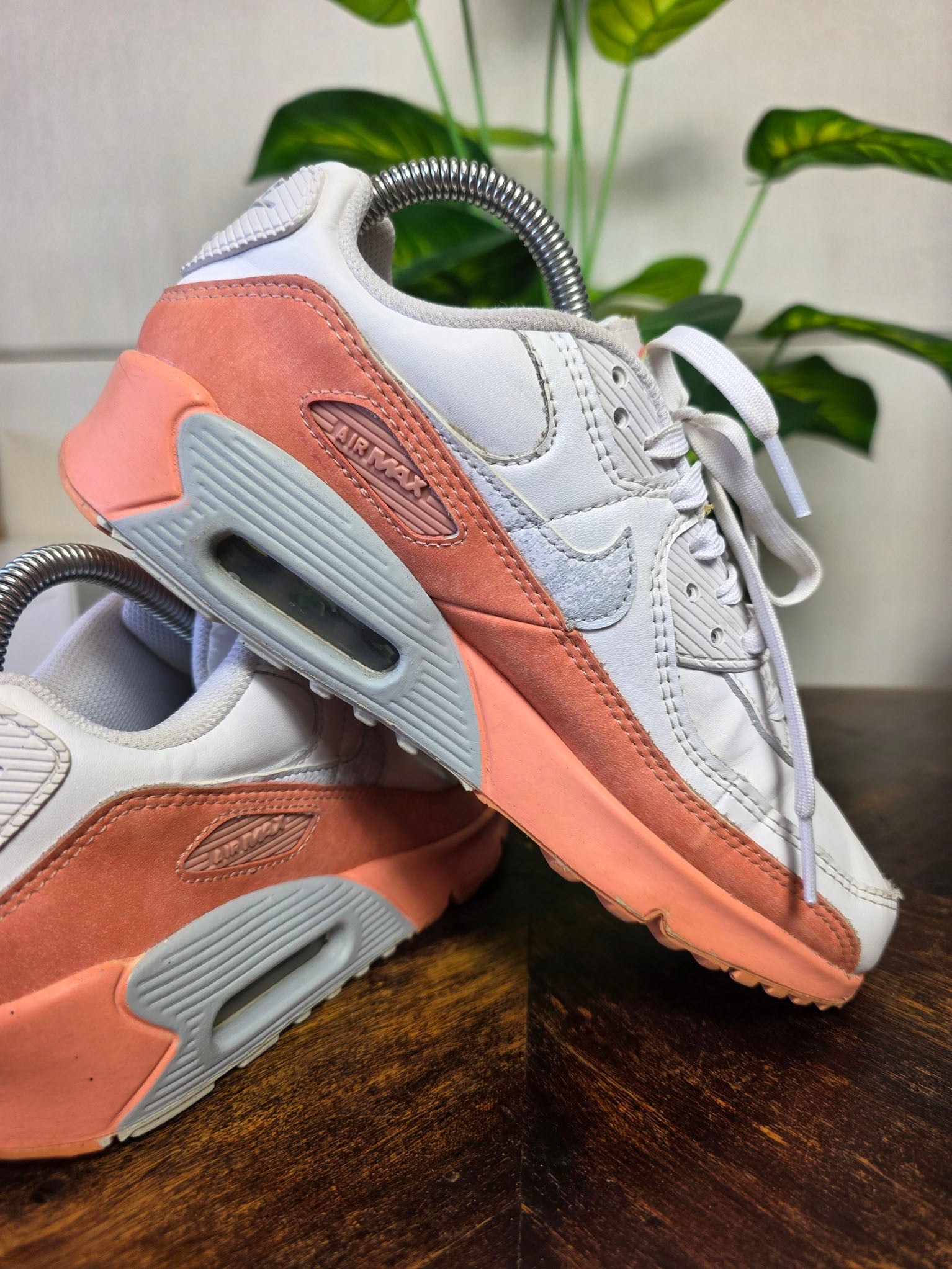 Nike Air Max LTR Rainbow Salmon maat 37,5
