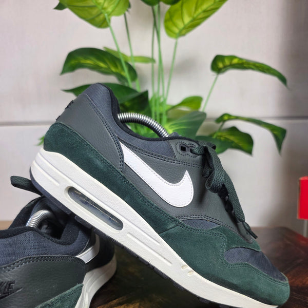 Nike Air Max 1 Outdoor Green maat 44
