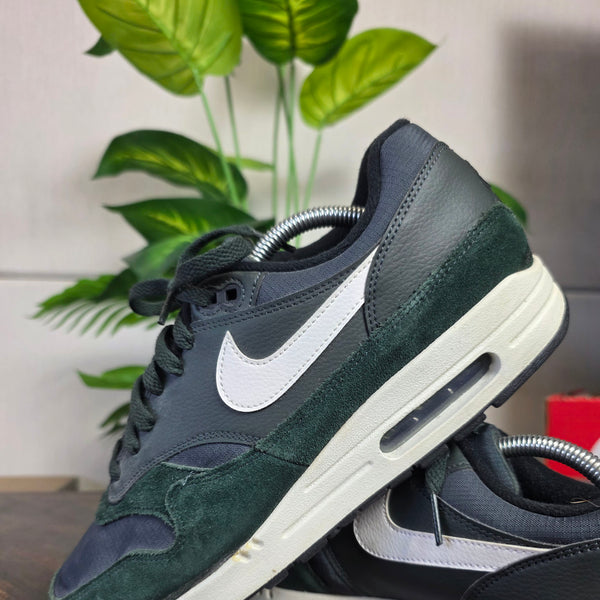 Nike Air Max 1 Outdoor Green maat 44